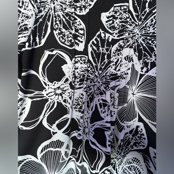 Women's Eci New York black white dress floral size 2 - Picture 4 of 8
